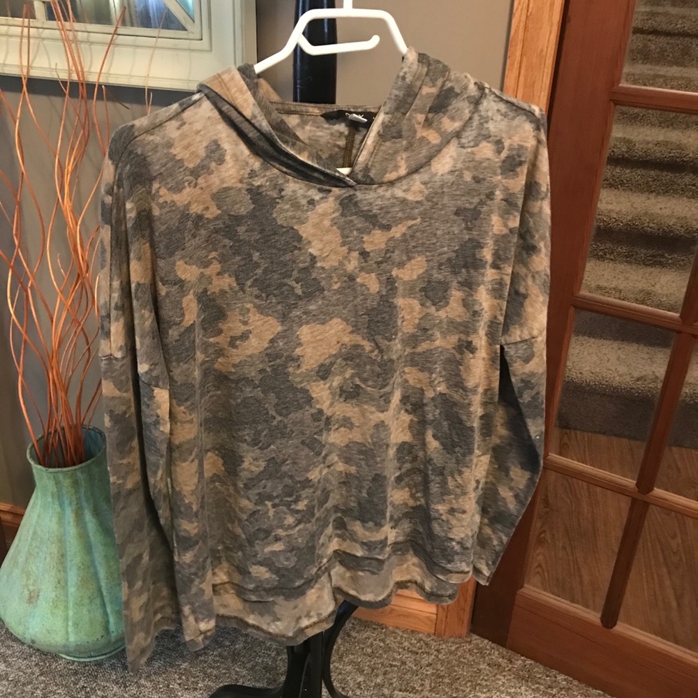 ONLY Camo Long Sleeve with Hood